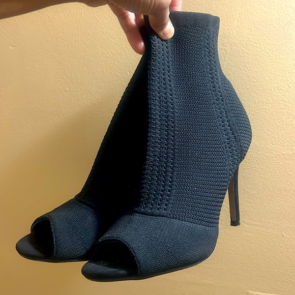 Catherine Malandrino black mesh Knitty peep toe bootie size 8.5 - Picture 1 of 9